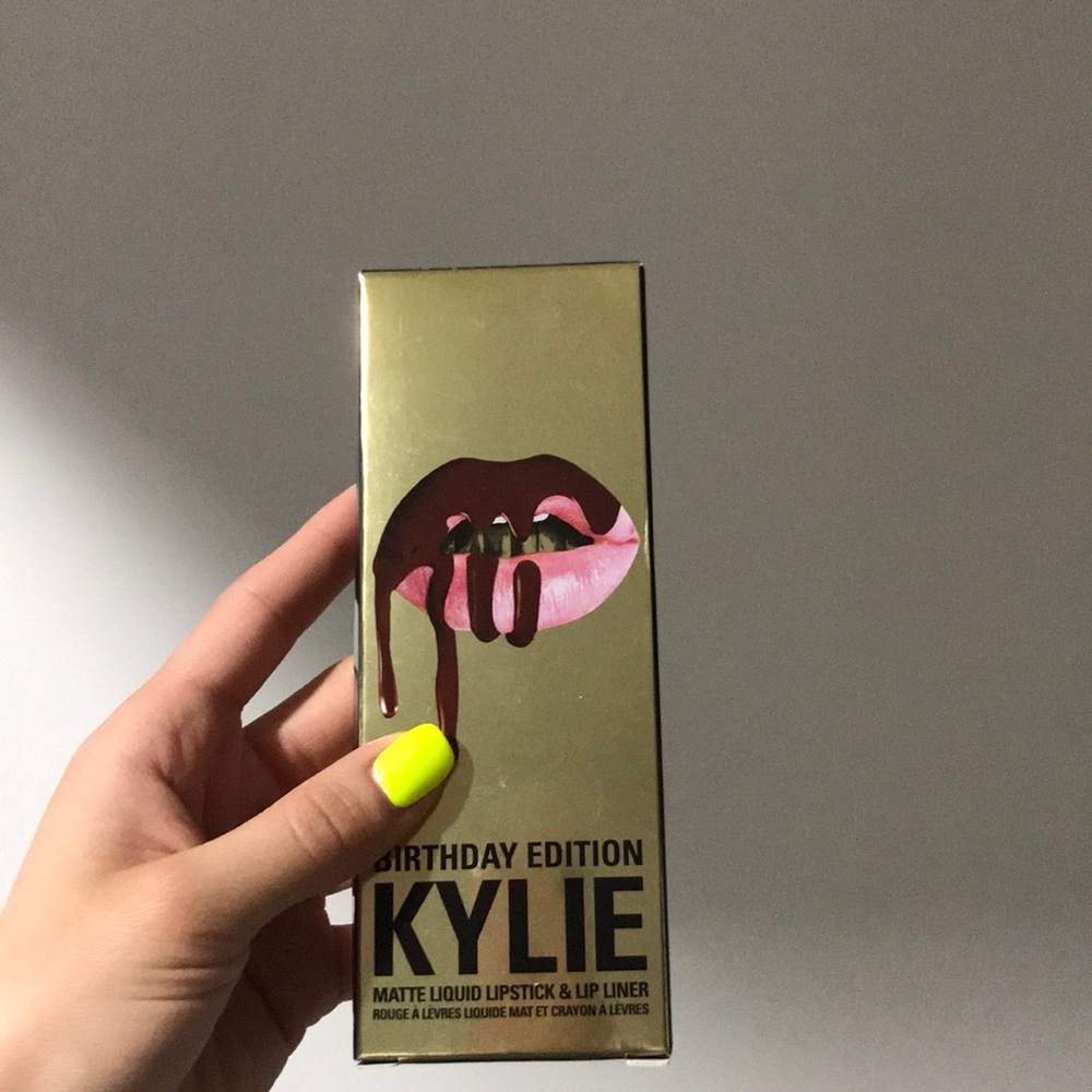 Kylie cosmetics birthday collection